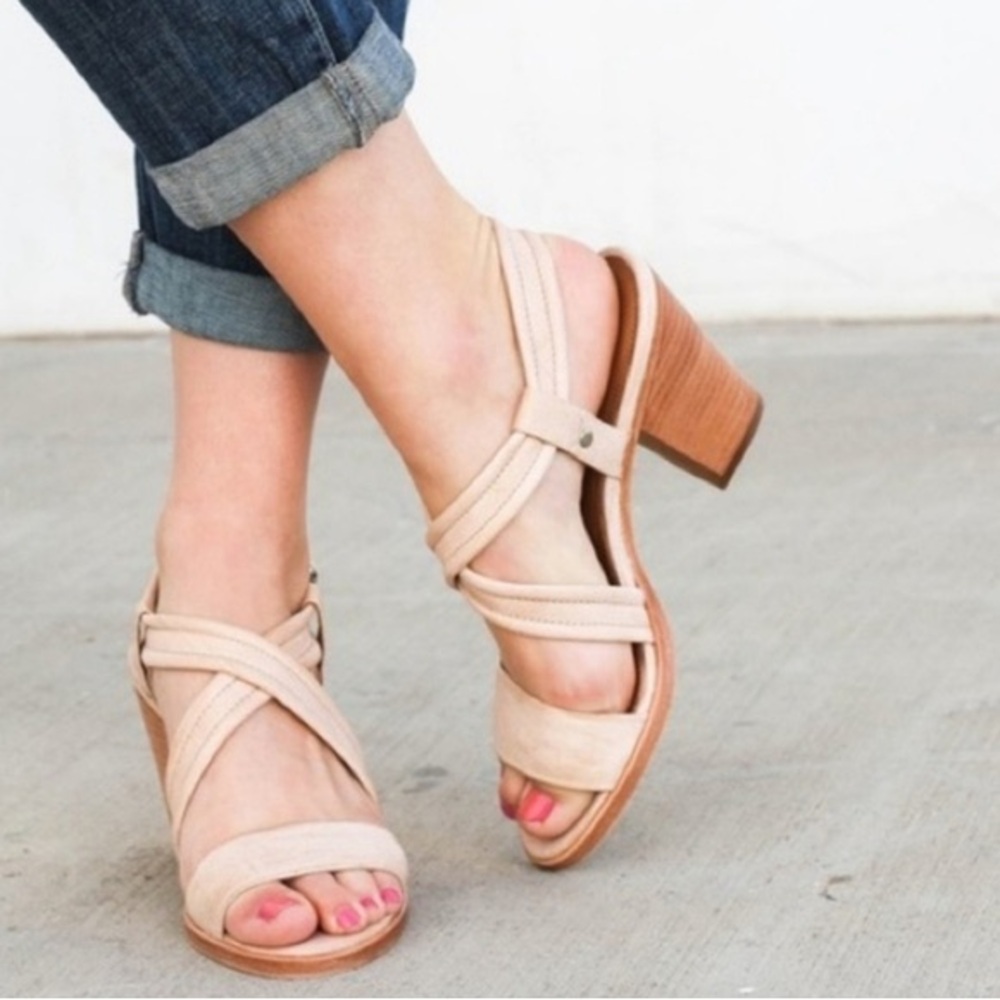 Frye Dani Criss Cross Sandals Strappy Leather 3” Heel Cream / Tan Spring Summer